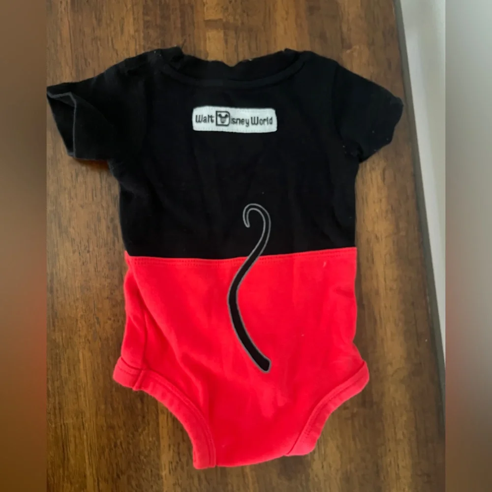 DisneyWorld Mickey‎ Mouse Onesie Size NB